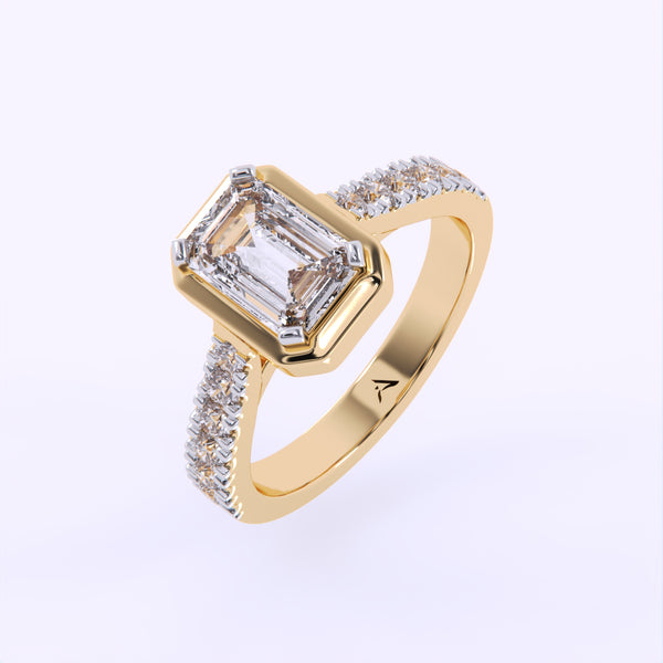 Emerald Vintage Grace Diamond Ring
